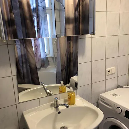 Daire Apartment Stuttgart City *